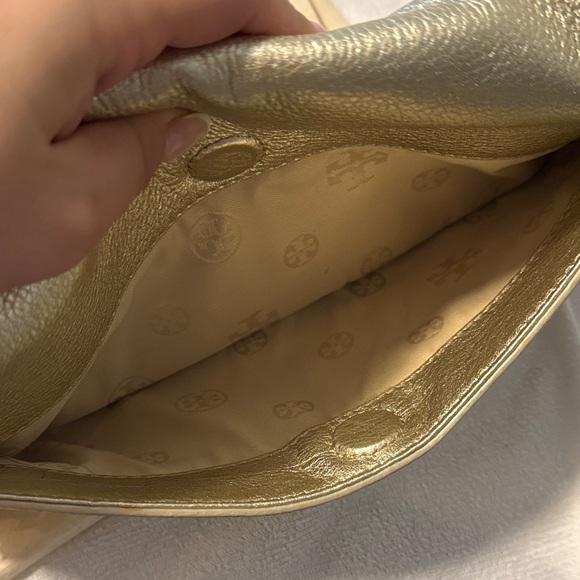 Gold Chain Shoulder Bag - Picture 8 of 8